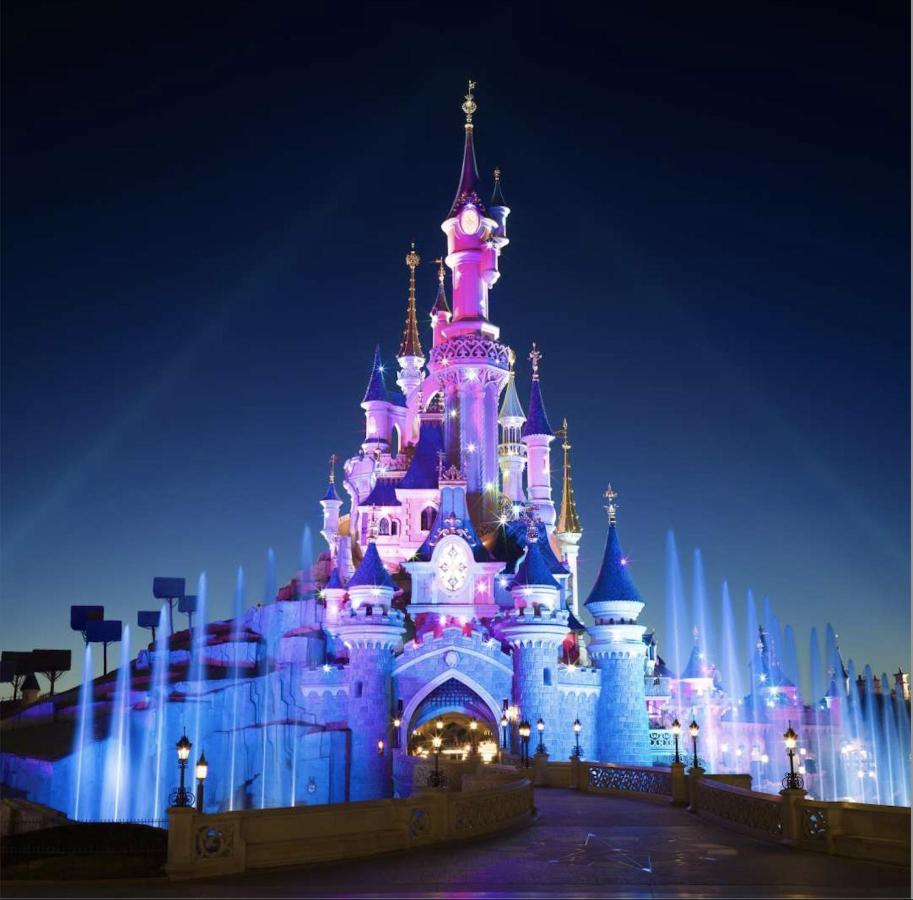 *Disneyland-Paris* 10 Pers, Wifi, 2 Parkings Chessy  Bagian luar foto
